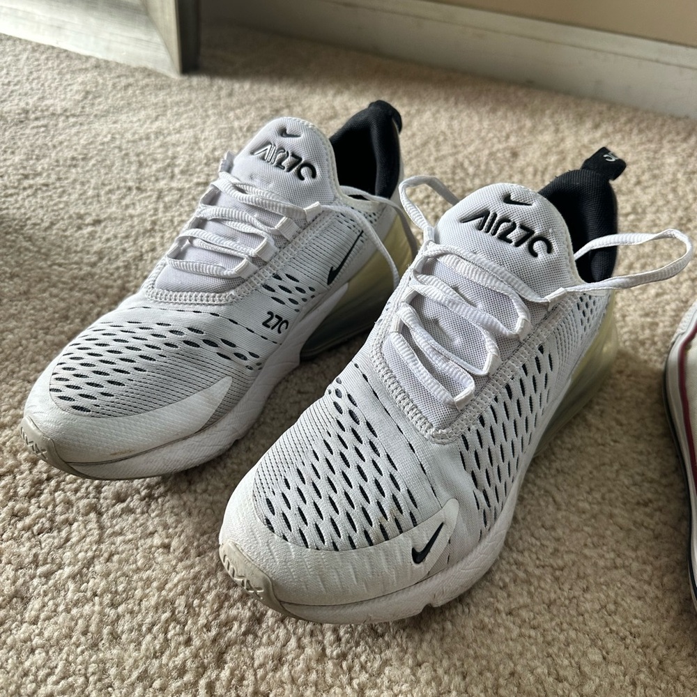 Women’s Nike air max 270 sz8